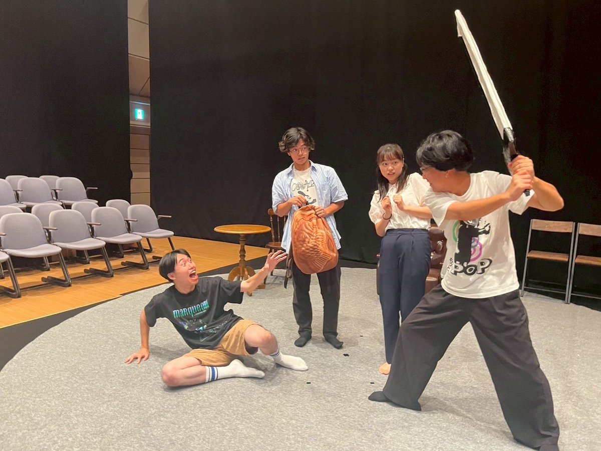 bunluck0310's tweet photo. 📷ぶんらっく活動記録①

「因伯ぷち演劇祭」出演
2025年8月30、31日に開催された第50回鳥取県演劇連盟合同公演「因伯ぷち演劇祭」に出演させていただきました。
鳥取で演劇の活動をされている方々と同じ場に参加させていただき、多くのことを学ぶことができて非常に充実した演劇祭でした！！ https://t.co/bUnhFHl2yr