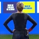 Se eu fosse a Ana não fazia essa zorra desse monstro mais também vai se f enfiava todas essas bolinhas na cara do dummy