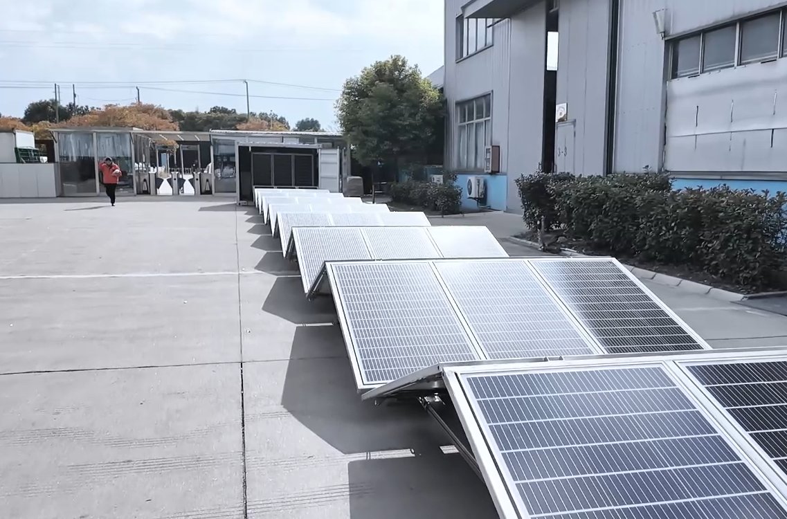 HuijueGroup's tweet photo. 📍 Project Case | With frequent power outages in Ukraine, Highjoule’s foldable solar container with integrated battery storage enables fast off-grid power supply
#UkraineProject #SolarContainer #EnergyStorage 
inquire：https://t.co/enxGRj1cte https://t.co/2OiYr9HIZH