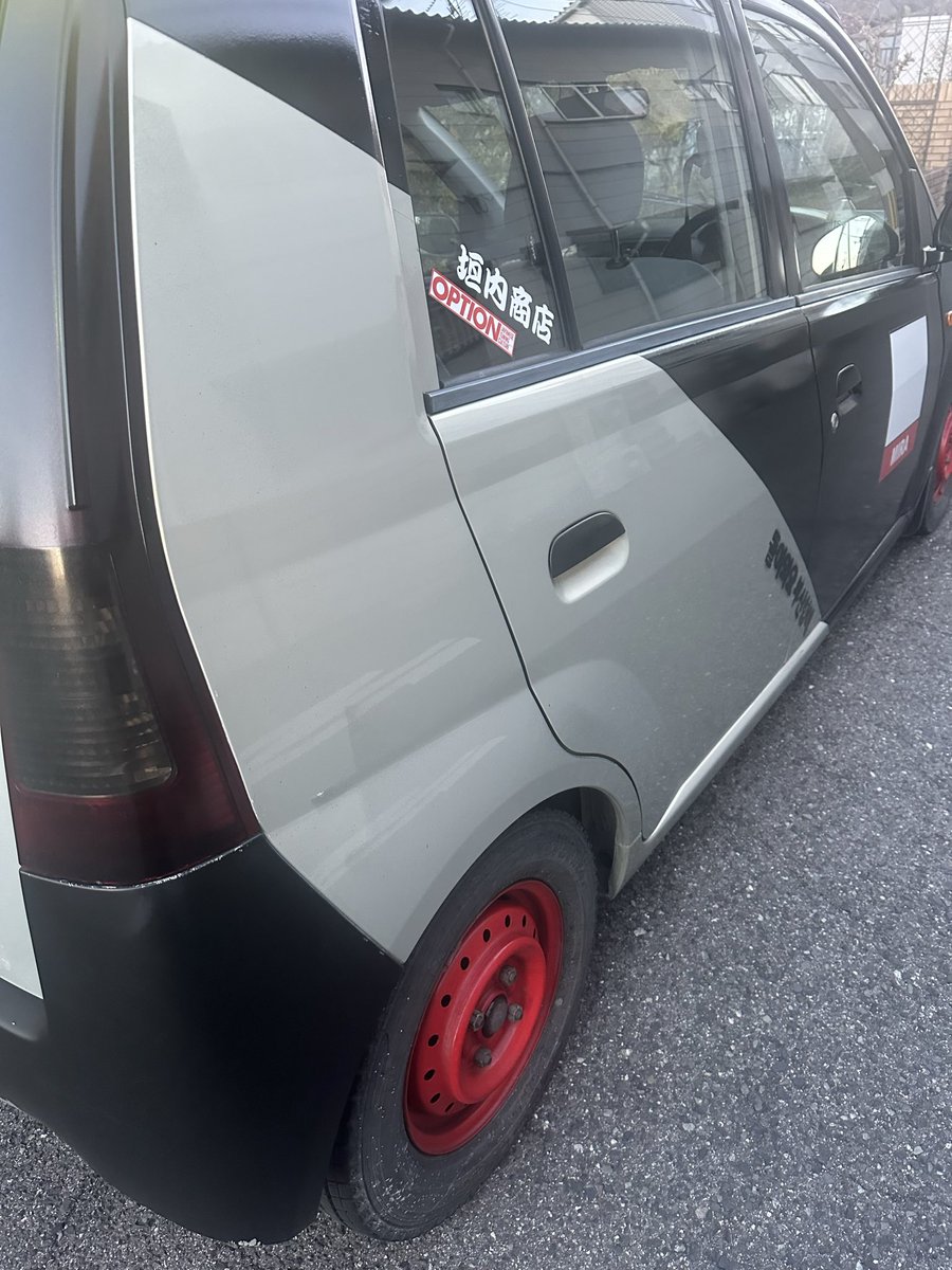 #車売ります 
大阪からです
ミラMT
7万キロ
 #DMまってます