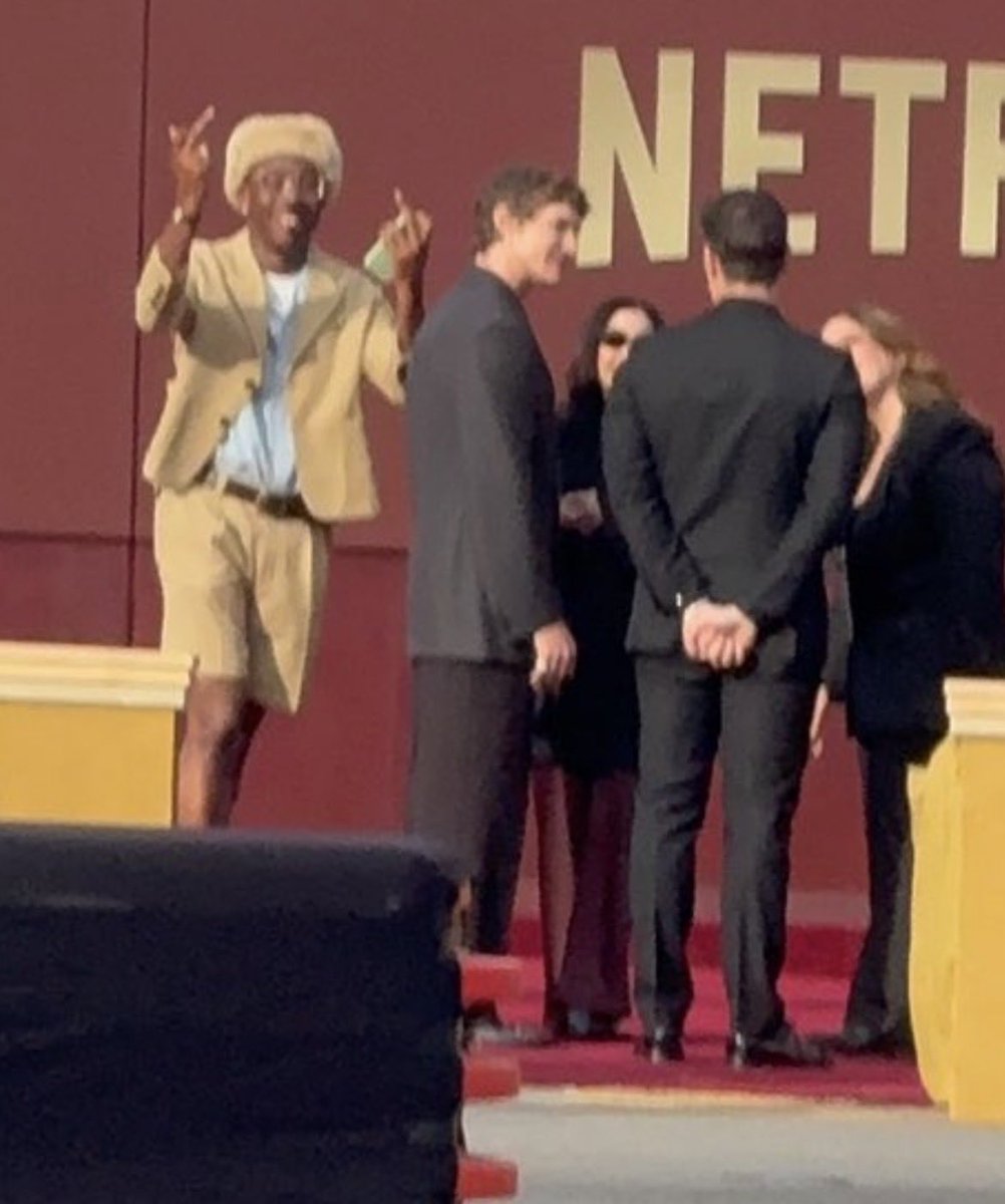 TYLER THE CREATOR AND CONNOR?????? NOBODY FUCKING MOVE????????