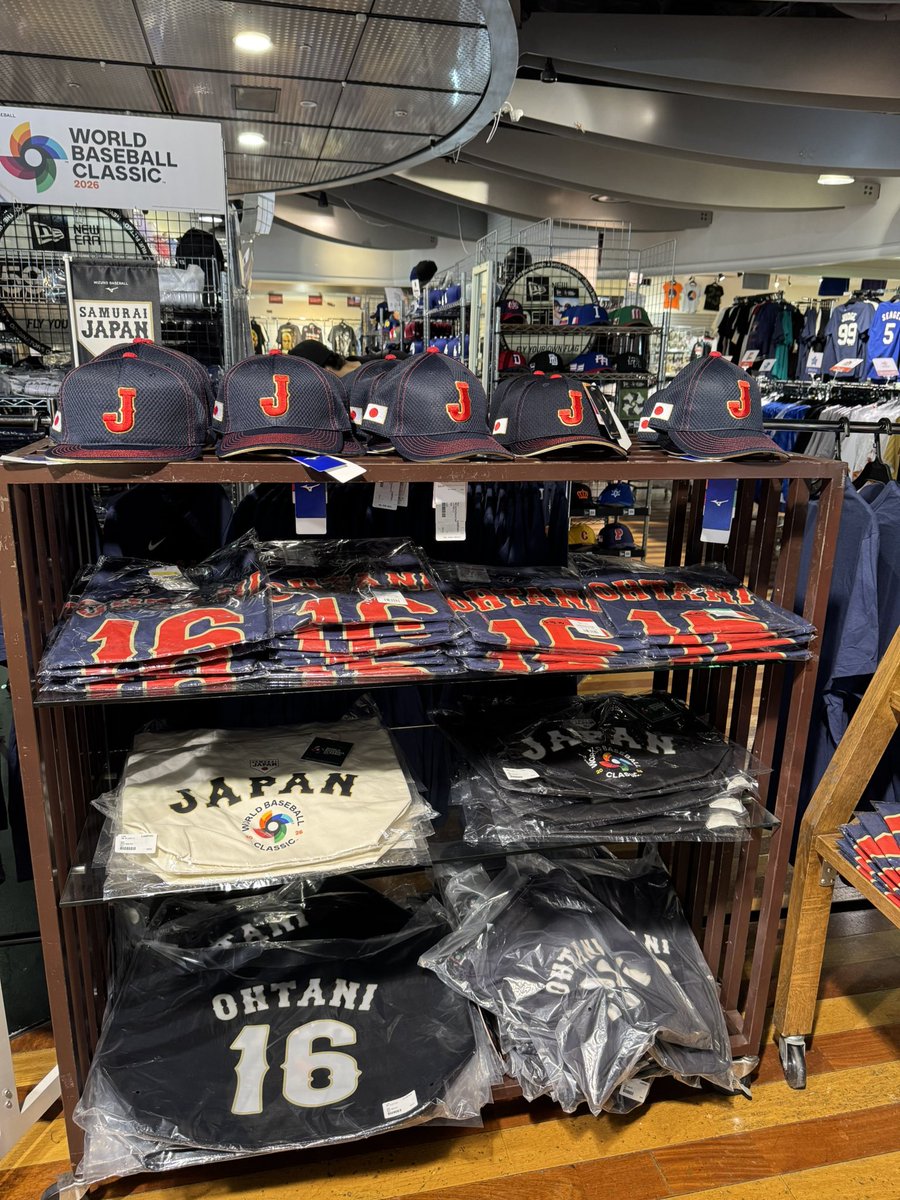 セレクション大阪店（@sele_osaka) にてWBCグッズ販売中！⚾️ 京セラ