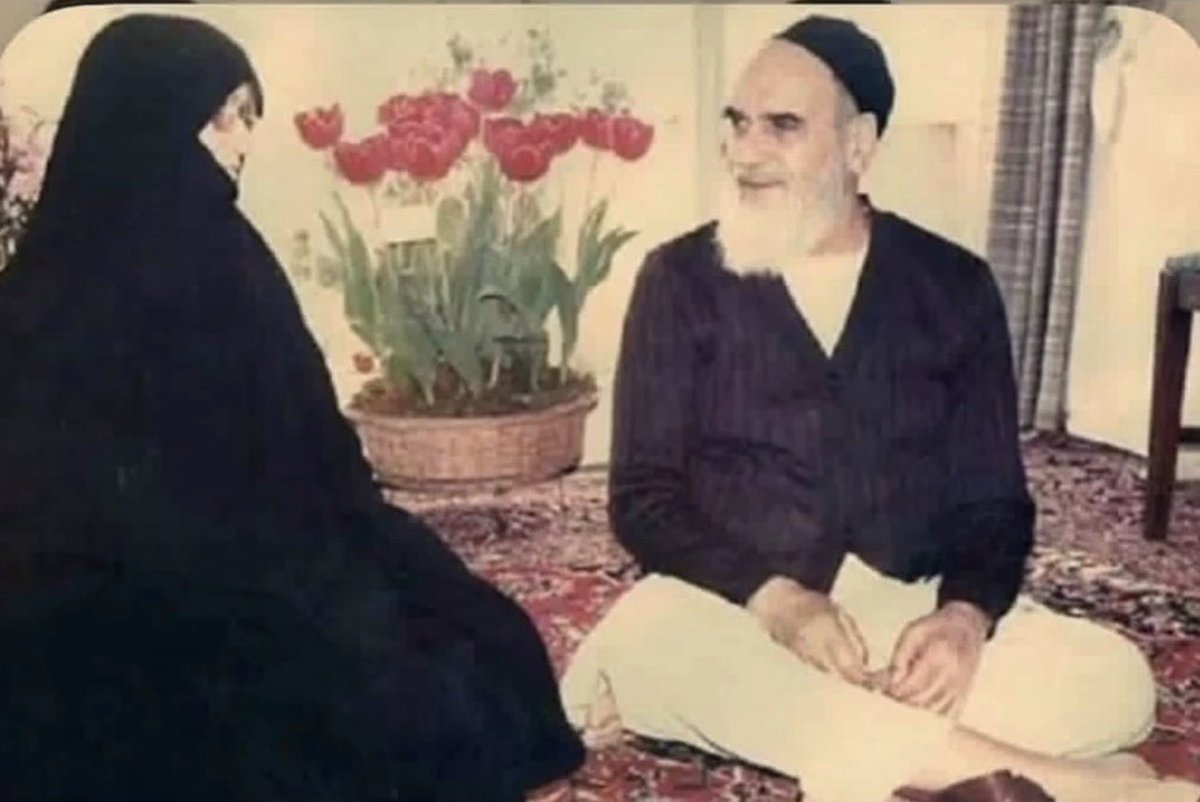 Panizachi's tweet photo. پاشو يه چايى دم كن على اينا دارن خانوادگی ميان، آفتابه‌ام هم پُر کن 😁 https://t.co/ykoMOsKMXO