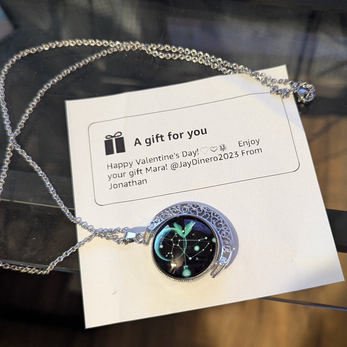 WinkingDaisys tweet media