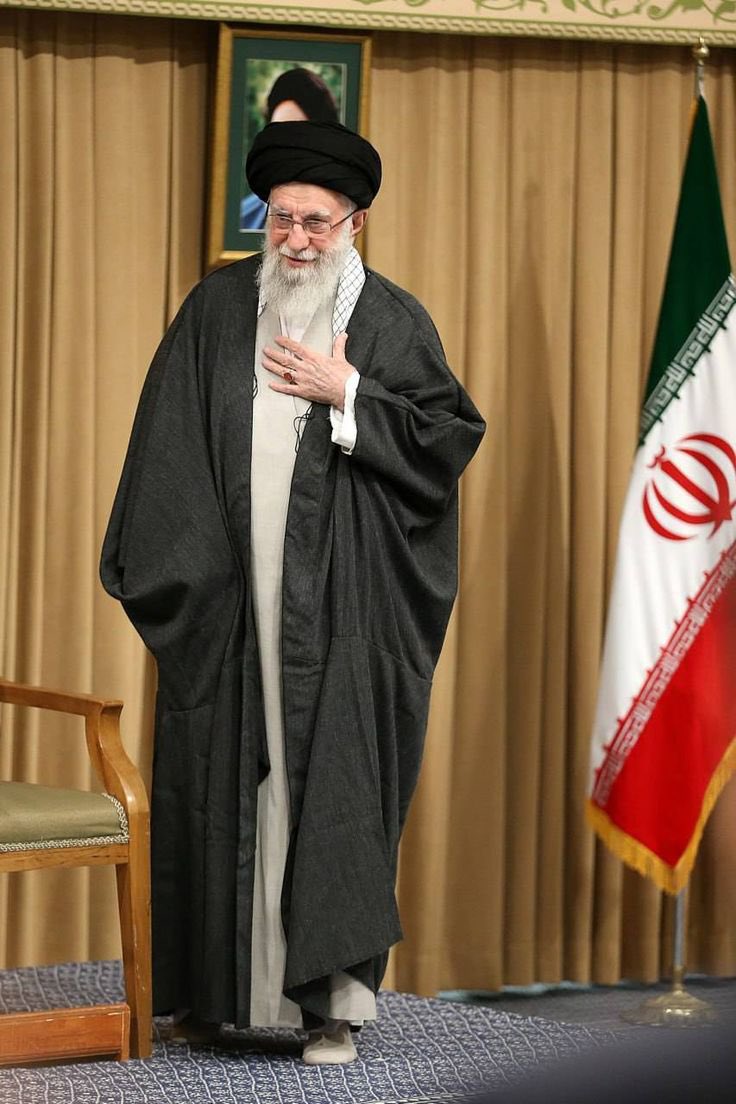 Tawus_Patrick's tweet photo. Many are reacting emotionally to the Israel–Iran situation. But international conflicts are complex not just about religion. Governments act on security and power interests, while ordinary people pay the price. Let’s seek facts and promote peace, not division. https://t.co/gvWkFVF8lS
