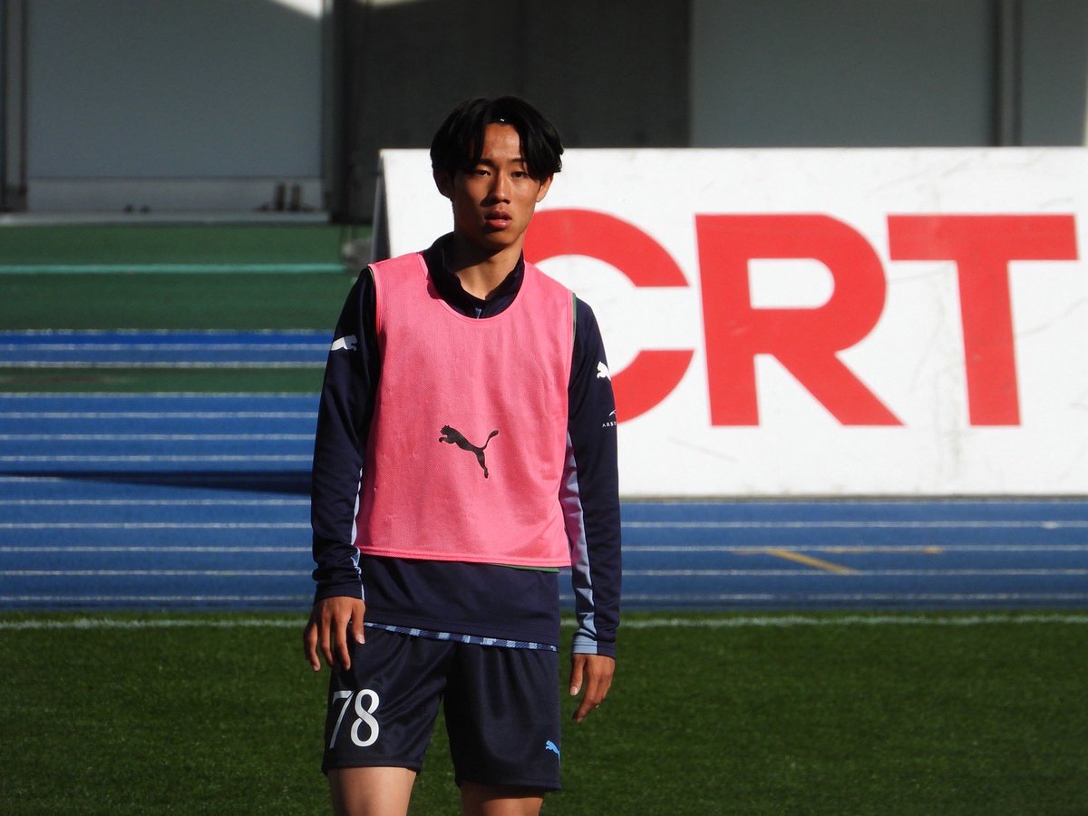 岩崎くんのデビュー戦✨️
ままがユースの時から応援してた岩崎くん
直接観戦できてて、とても嬉しい‼️

自分は見れなかったから今度ニッパツで見れることを祈って（-🙏-）7️⃣8️⃣

#横浜FC
#岩崎亮佑