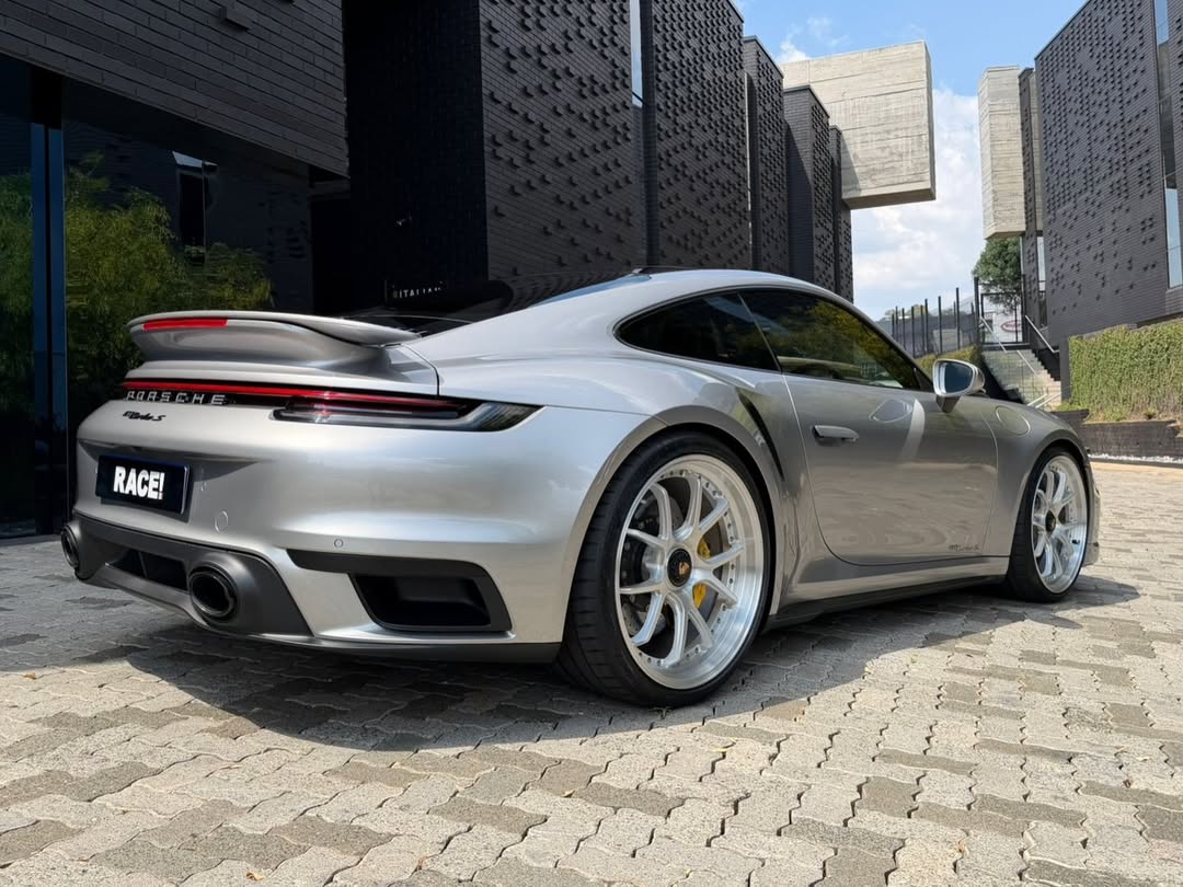 RACE! SOUTH AFRICA tweet media