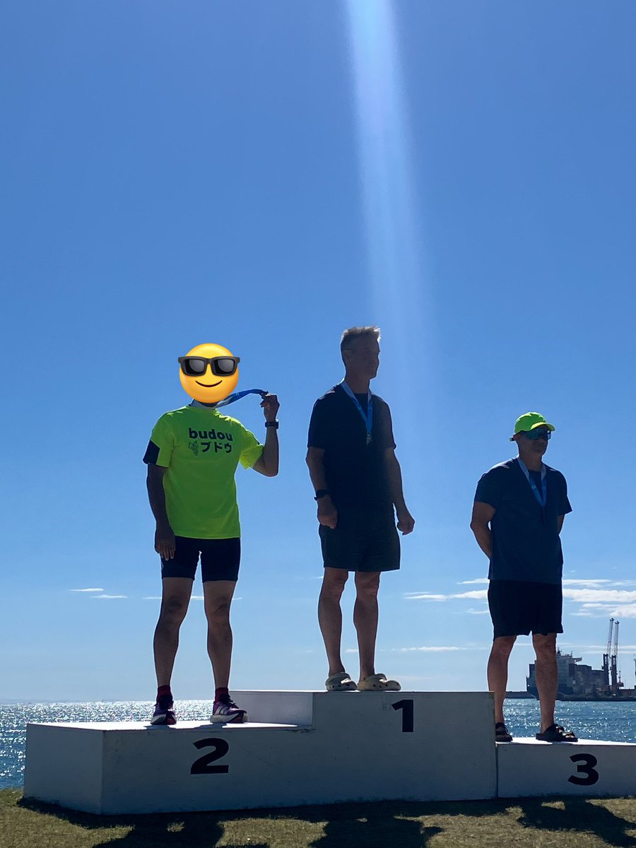 suesanworks's tweet photo. NZ🇳🇿ネイピアでトライアスロン参戦🏊🚴🏃
メインスポンサーはスズキ＆アシックス。
エイジ年代別2位🥈
初の海外レース最高の舞台で楽しみました

#Napier #Triathlon #NewZealand https://t.co/92IyF11BMo