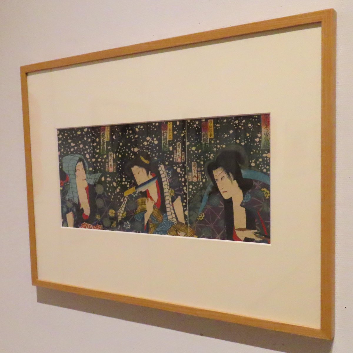 絹布のような浮世絵｜もっと浮世絵で行こ！】 もともと大判サイズだっ