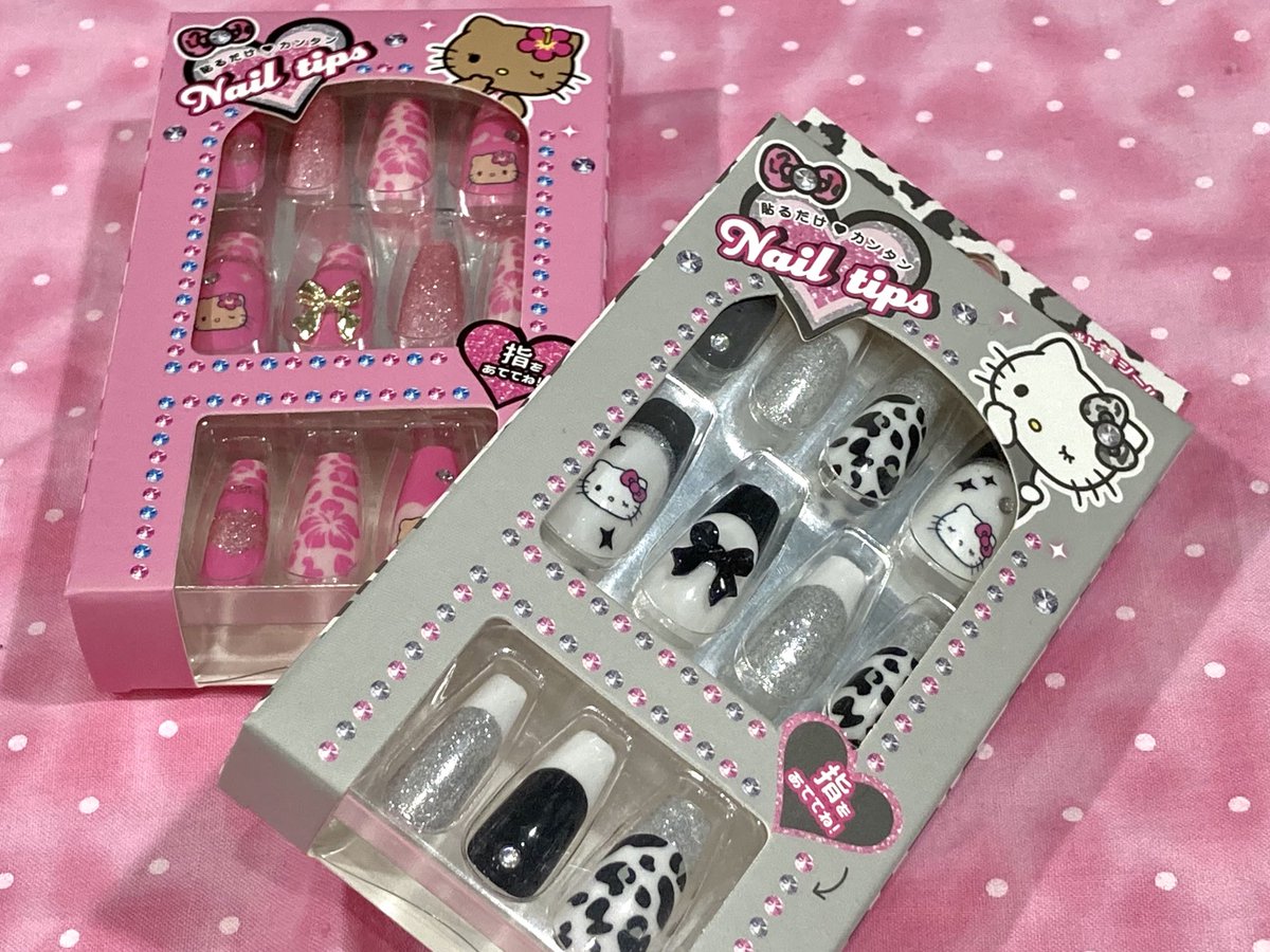 🩷新商品🖤 【#サンリオ】 「ネイルチップ」 サンリオのハローキティ