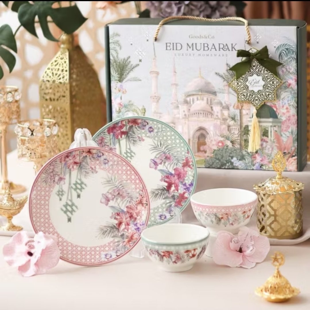 cafrnaval's tweet photo. hampers lebaran 🌟

— a thread https://t.co/QoTI6748qO