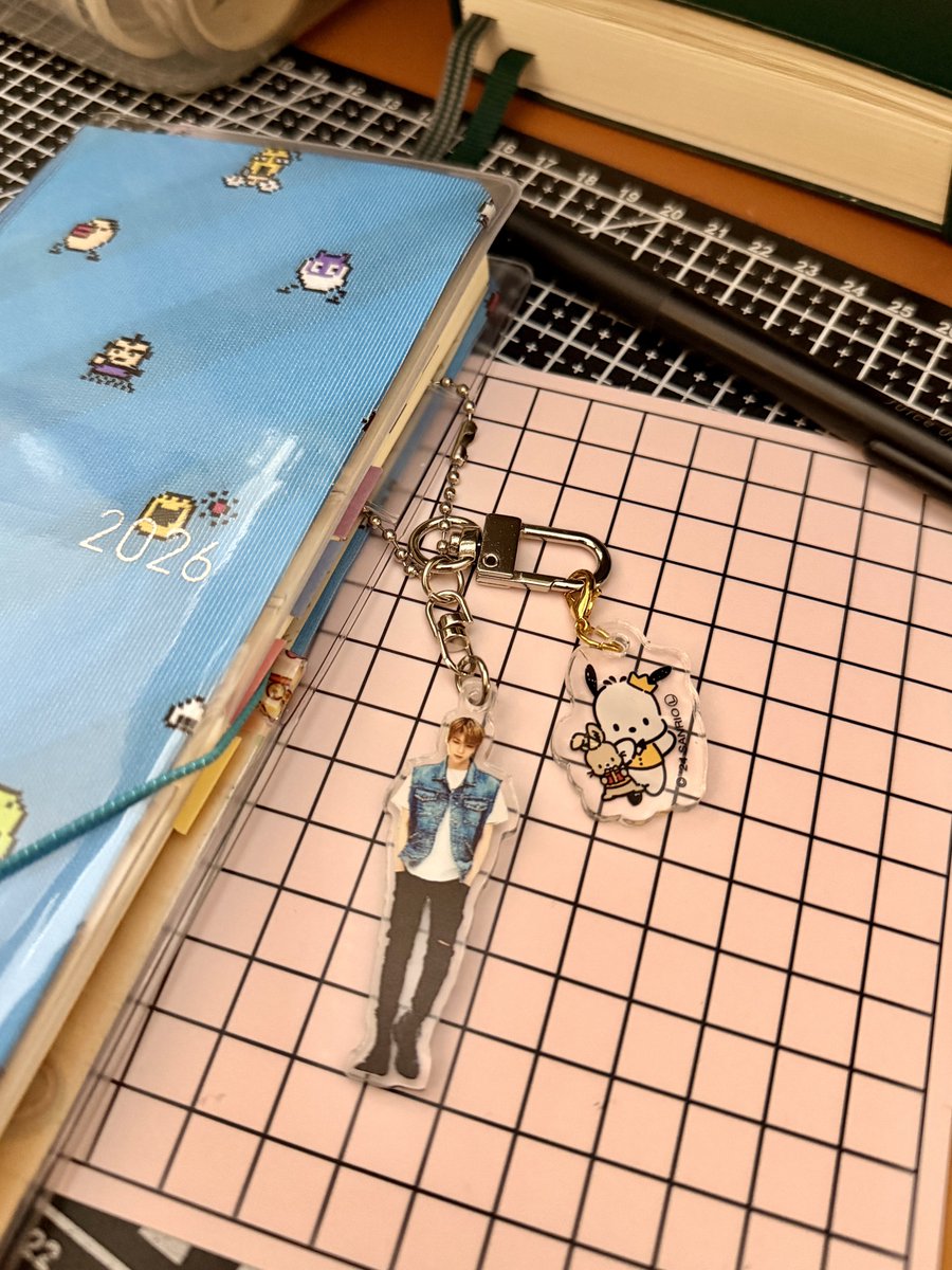 매일 같이 다니고 싶어서 ㅎ(빨리 펀치기 찾아서 위에 달아주고 싶음)