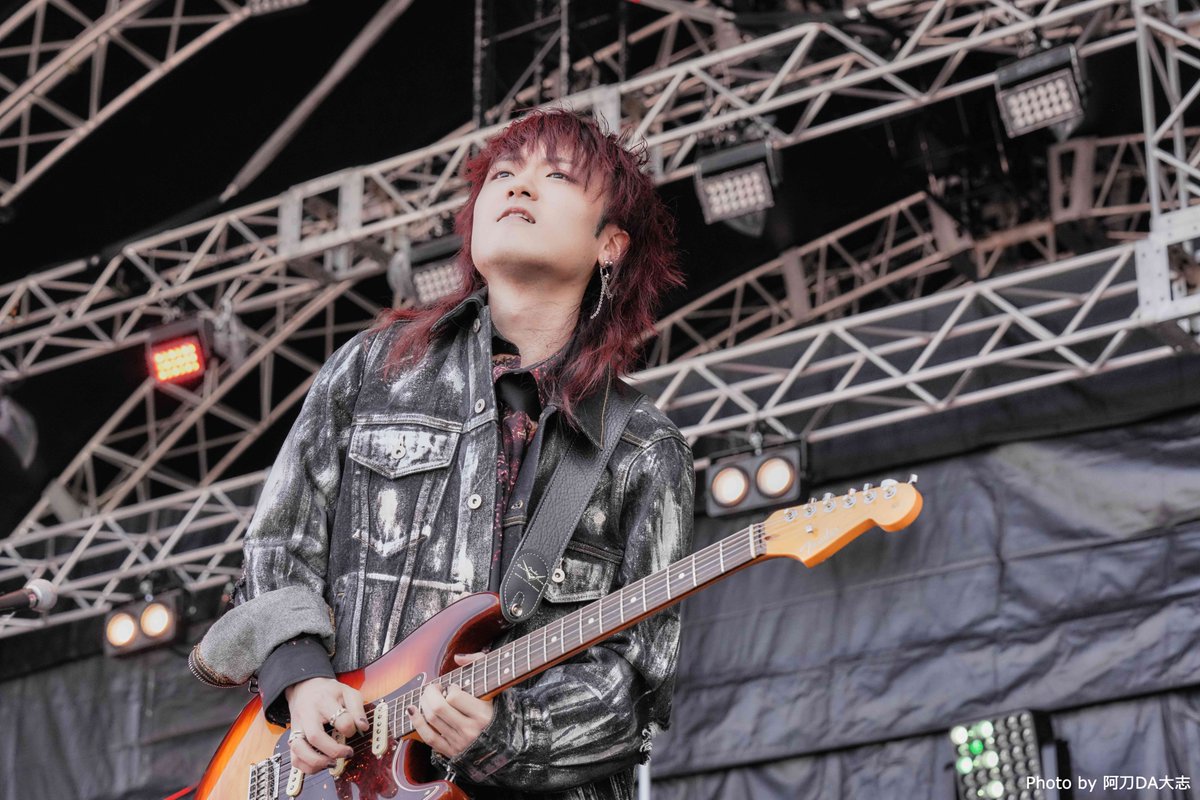 MUSIC_ON_TV_PR's tweet photo. ◢◤◢◤◢◤◢◤
#METROCK 2025
アーティストスペシャル
◢◤◢◤◢◤◢◤

#Chevon
#メトロック ステージを
30分たっぷり
明日リピート放送🎸

🎵サクラループ
🎵Banquet
🎵冥冥
🎵銃電中
🎵ダンス・デカダンス

📅3/6(金)26:30～
📱スマホ視聴可
🔗https://t.co/eWFqelfXpV https://t.co/YcREQcqw0R