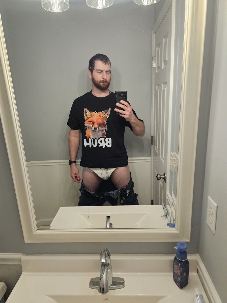 Big Bro Pyro tweet media