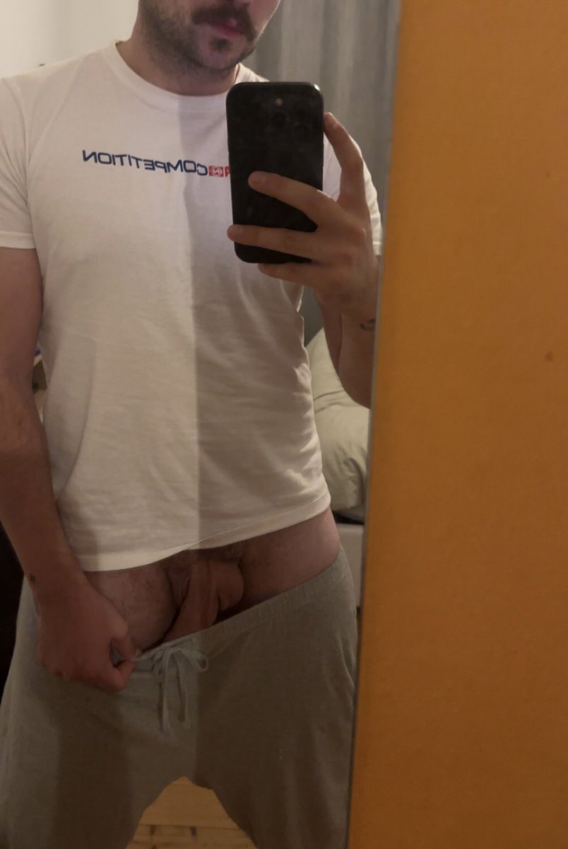 ausuncut tweet media