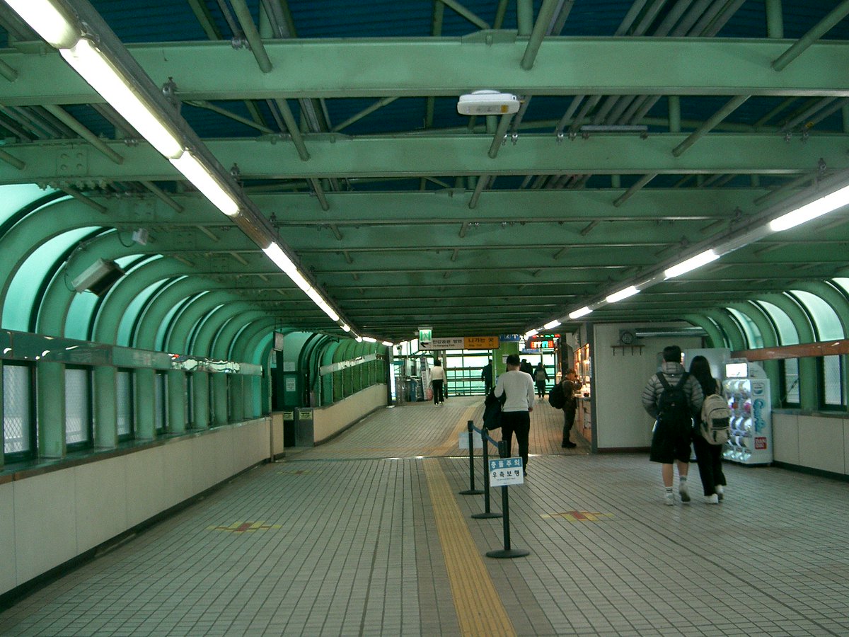 디카로 담은 옥수역 🚉🌽