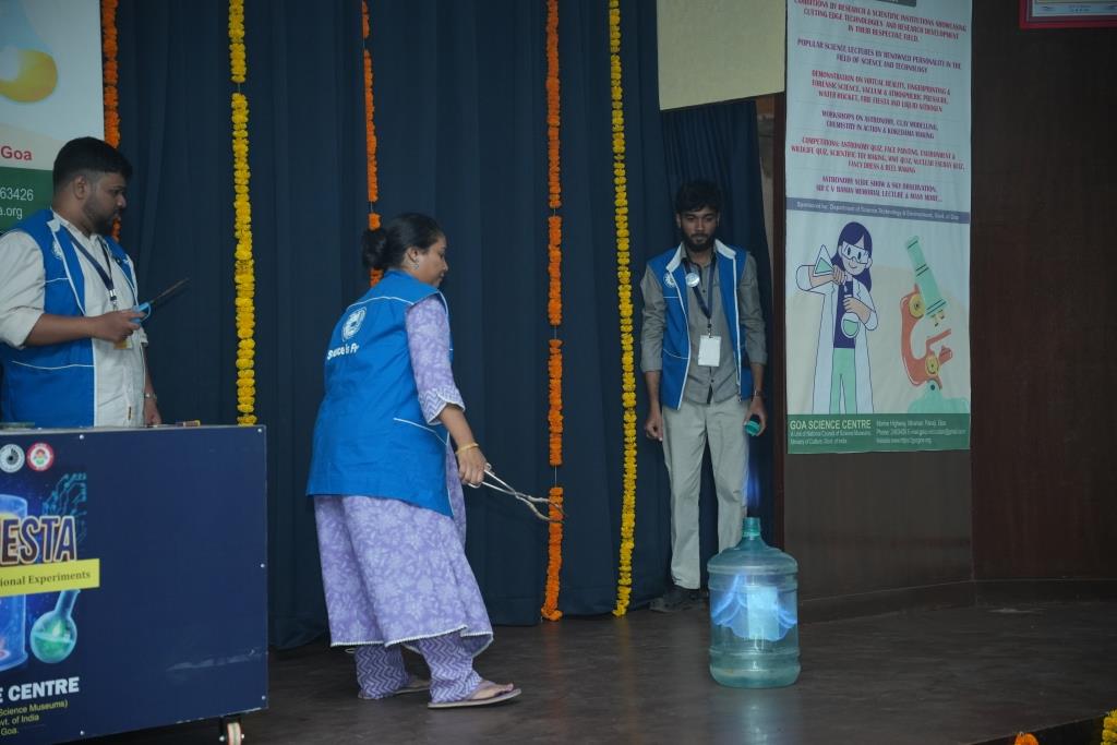 GSCPGoa's tweet photo. Science Fiesta 2026!!
Exciting demonstration on chemistry of fire and flammable liquids-Fire Fiesta
#ScienceForAll #scicomm #goatkids #virtualrealityworld #funscience
@ncsmgoi @MinOfCultureGoI https://t.co/oj8MuBEgH0