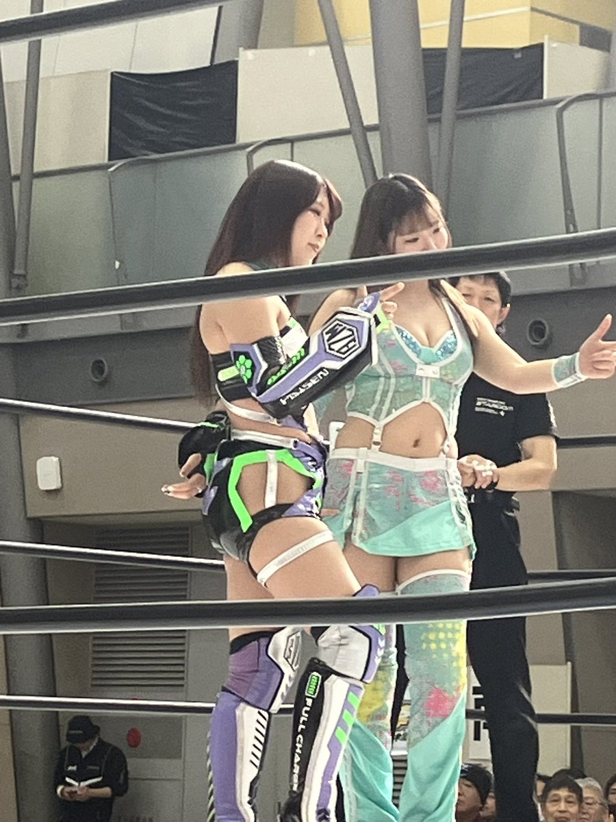 choko_pan117's tweet image. 3.1刈谷あいおいホール
スターダムのギャルタッグ😁
『02line』❣️
#STARDOM
#azm
#天咲光由
#02line
#刈谷
#ギャル