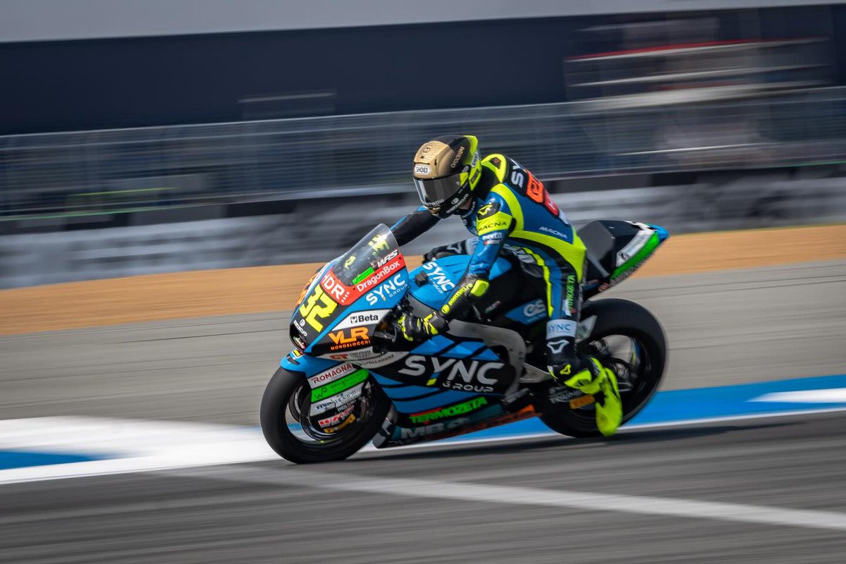 AlessioPiana130's tweet image. #Moto2 #ThaiGP 

Incolpevolmente finito a terra al secondo via della gara Moto2 a Buriram nella carambola con Sergio Garcia in curva 3, Luca Lunetta ha sfortunatamente riportato una frattura del perone della gamba destra, la stessa infortunata lo scorso anno ad Assen. Il rookie