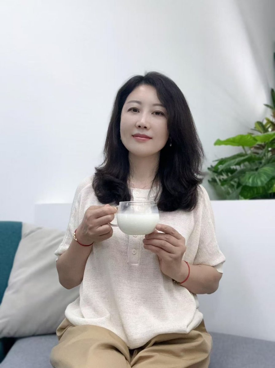 我特別珍惜x裡面不聊天~
卻頻頻給我點讚的人~
我知道不是因為我照片有多好看~
不是因為我文字有多好~
生活動態有多精彩~
而是這世界上~
還有一種感情~
叫做關注~ https://t.co/8vPwrjKFLP