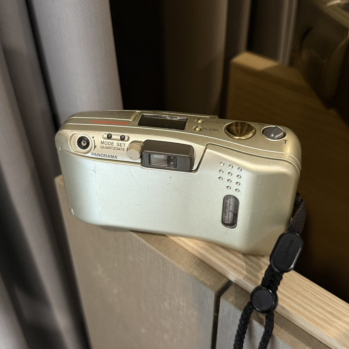 saleeverything6's tweet photo. ส่งต่อกล้องฟิล์ม Olympus mju zoom105
-ตำหนิ ชัตเตอร์เลื่อนไม่ไป (ต้องซ่อม)
-ฝากล้องเปิดปิด ปกติ
✨2,700฿ (รุ่นนี้ขายกัน5,000+)✨

#กล้องฟิล์ม #ส่งต่อกล้อง #ส่งต่อกล้องฟิล์ม #กล้องมือสอง #กล้องฟิล์มมือสอง #กล้��งดิจิตอล #โล๊ะตู้ #olympusmjuzoom #olympus #คนรักกล้องฟิล์ม https://t.co/ZcWRwbl6NU