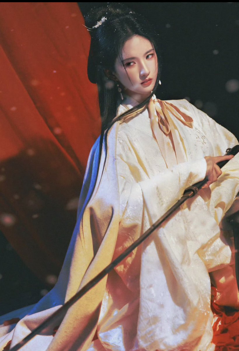 #LiYunrui #LiuXiening are confirmed leads in Youku costume romance drama #FinalReunion.

Based on the novel of same name by You Si Jie 

Director: Jin Xiong Hao (You Are My Secret)

Screenwriter: Ren Ya Nan (The Double)

Love, betrayal, ambition and struggle.

🍉 Filming: March 6