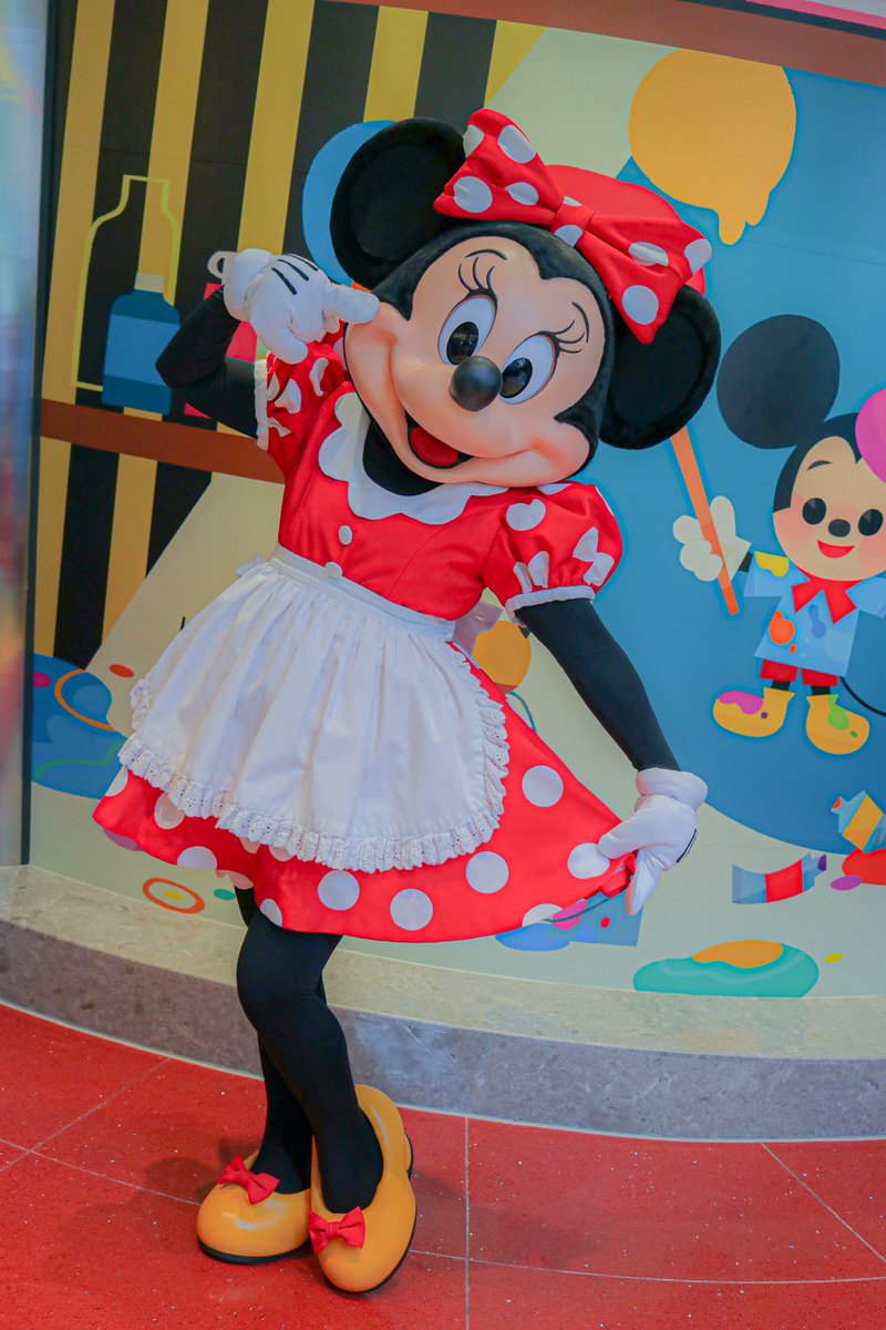 mi_mouse_'s tweet photo. ミニパル1回しか見に行けなかったけど、初年度課金で城前しか見てなかったからガールズポジで見れて幸せだった🥰💓

 #ミニーの日 https://t.co/jsHavbSR5z