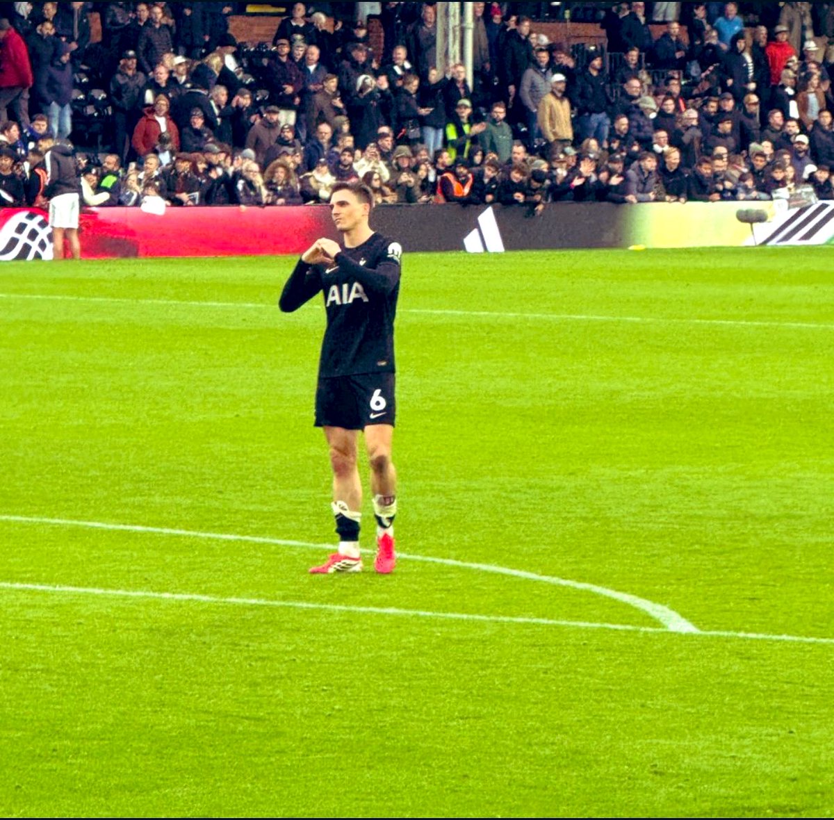 🖤𝓛ＵⓃقⓩ❼７-🅿🆁🅴🅰🅲🅷 🤍 tweet media