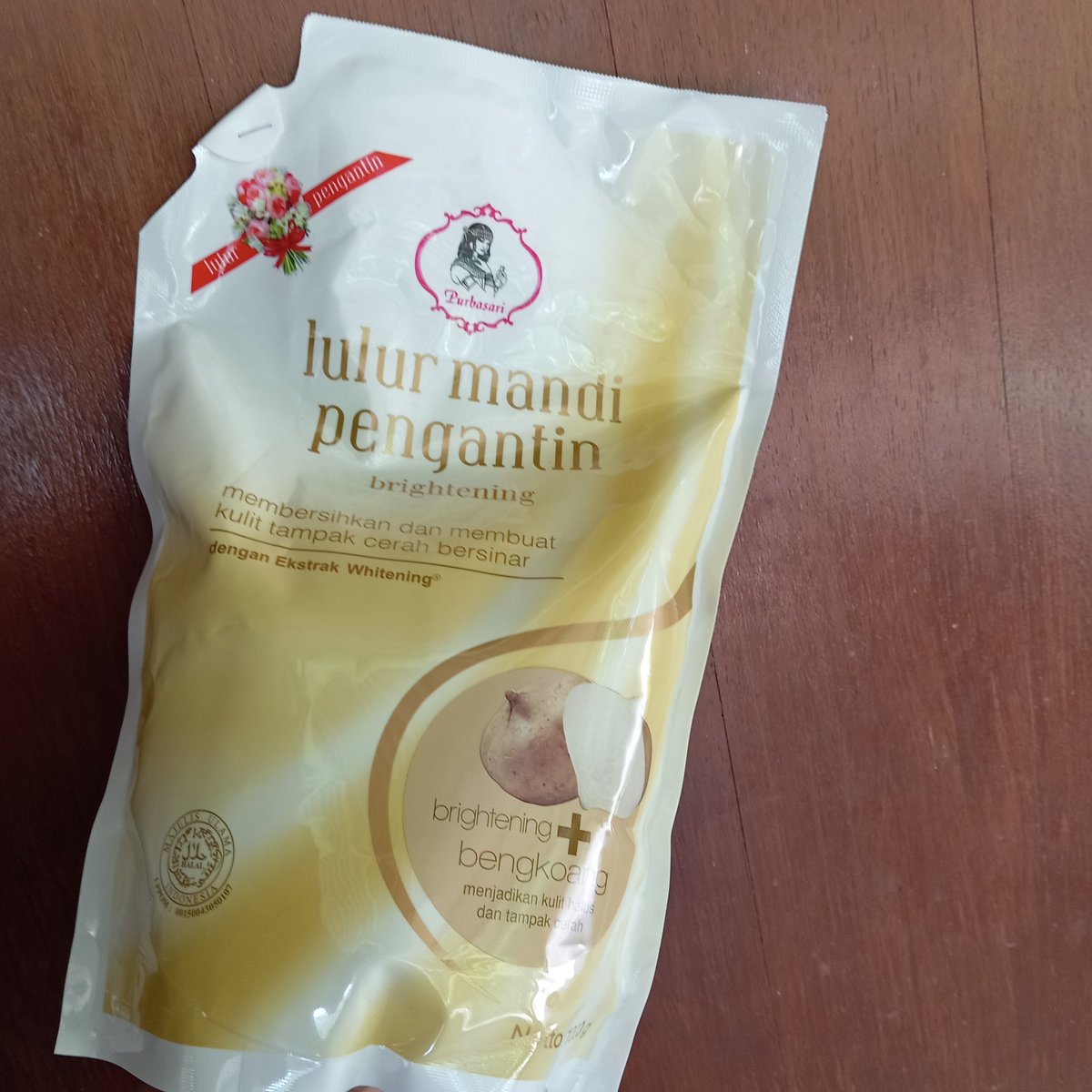 nvlraaa's tweet photo. lulur andalan bikin kulit cerah.
1000 gr cuma 40k-an, dipake rutin awet sampe 4 bulanan
https://t.co/cNRcFbgllg

gaada foto before-nya, but ini hasil pemakaian selama sebulan (2 hari 1x) rill makin cerah makin bersih👌💯 https://t.co/mOlow9beJk