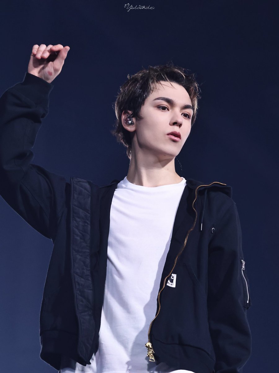 chweposts's tweet photo. Vernon’s heart shaped birthmark ♥️ https://t.co/HKEPxT02Y9