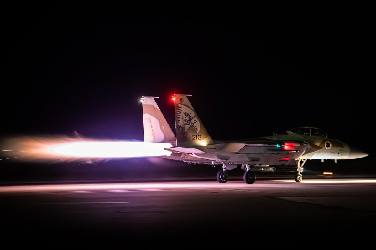 VividProwess's tweet image. Hezbollah stupidly decided to join the war last night and fired missiles at Israel, so Israel sent fighter jets and eliminated 31 senior Hezbollah terrorists in Beirut in just 20 minutes.

This is how you win wars. 🇮🇱