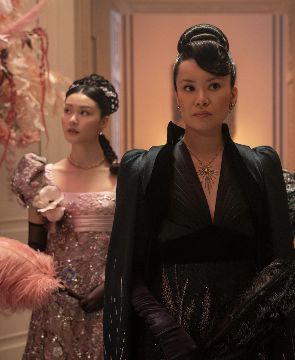 RafaLikesToRead's tweet photo. When my kids grow up, I will tell them that these ladies are Kim Chui and Lea Salonga. 

#BridgertonS4 https://t.co/M4PUvBFzYX