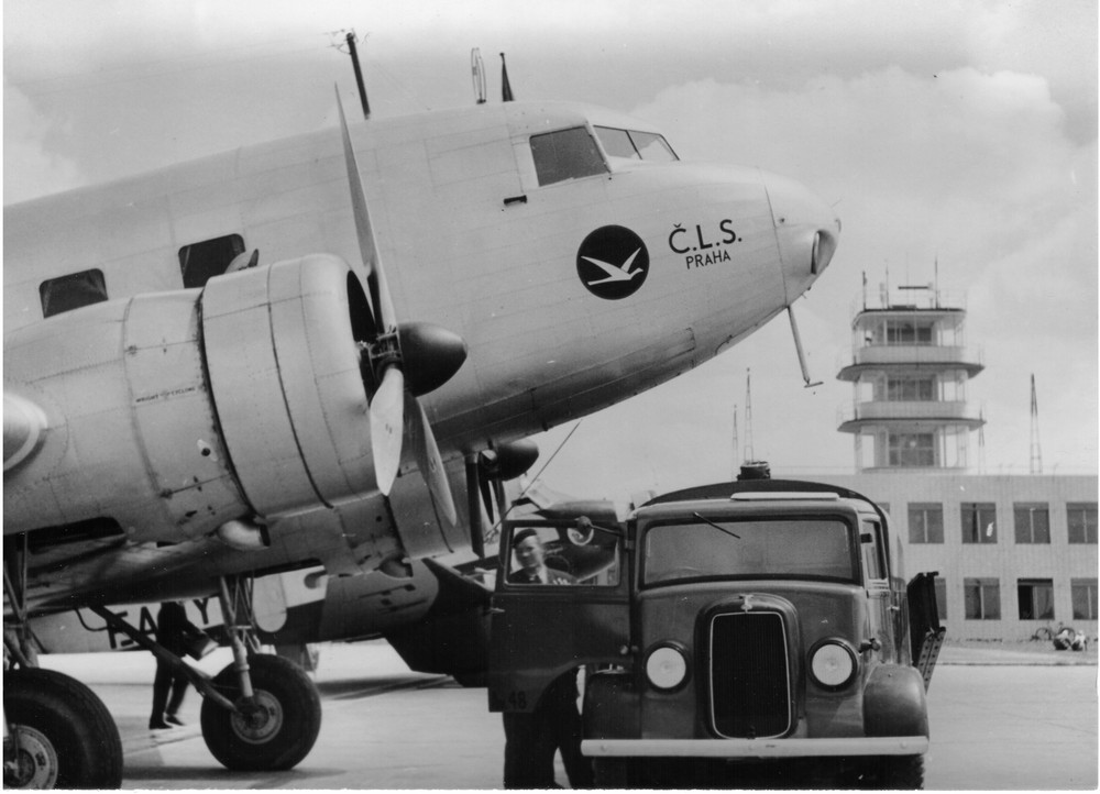 Flying Revue tweet media