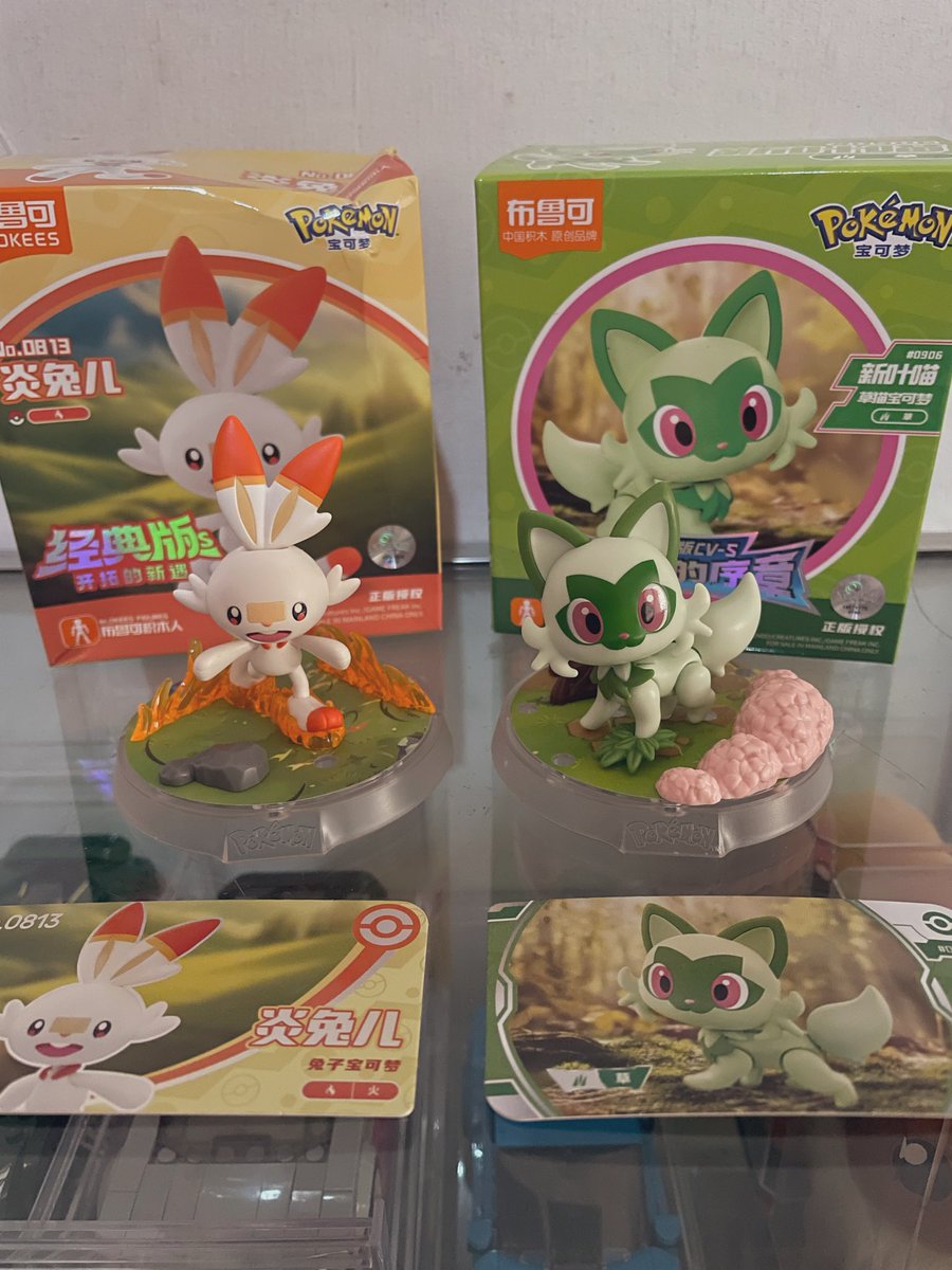 thirdygoodboy's tweet photo. Happy kid again. My Gen 8 and Gen 9 starter. Scrobunny and Sprigatito. #Pokemon #BlokeesCollection https://t.co/A9XxInmblm