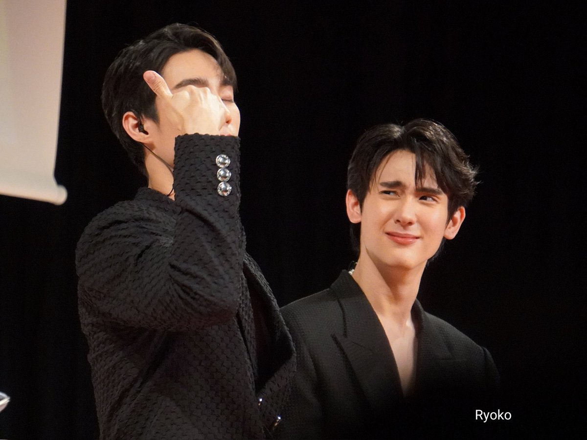 ariarikatoh's tweet photo. ความในใจกษิบุ๊คปะ เพี้ยนก็รัก 5666655555555555555555556665666 https://t.co/m4BBX1frPM