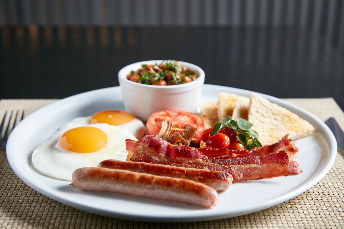 ProteaMasa's tweet photo. Quick question, are you a full breakfast person or a grab and go kind of morning person? 🍳🥞

Drop your answer in the comments👇

#BreakfastTime
#GoodMorning#BotswanaHospitalityi#ProteaHotelsels

For Bookings call 3159954
info@masasquarehotel.com https://t.co/hXV8JN6p8H