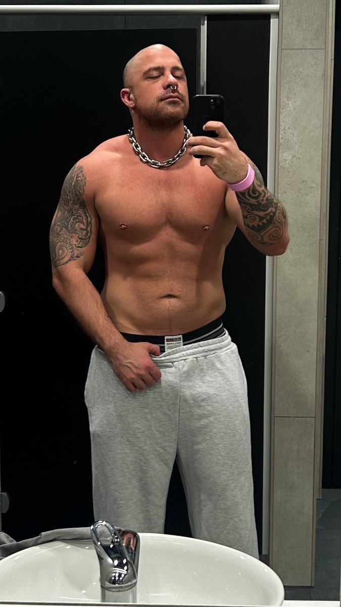 химбо tweet media