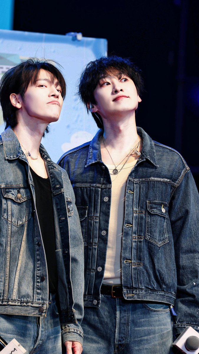ELF2005116's tweet photo. 귀여움
#DONGHAE #EUNHYUK
#동해 #은혁
#SuperJuniorDnE https://t.co/uTFkZ5uuUV
