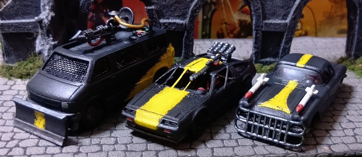 davidlee74's tweet photo. I’ve managed to finish my second Gaslands team ready for a game tomorrow. Cutting it a bit close, but it’s ready to hit the table. If I am honest I have probably overhighlighted the black, so it more grey now, but it looks fine at arms length.
Here is the Astor Old Guard https://t.co/jLtpRcdt1C