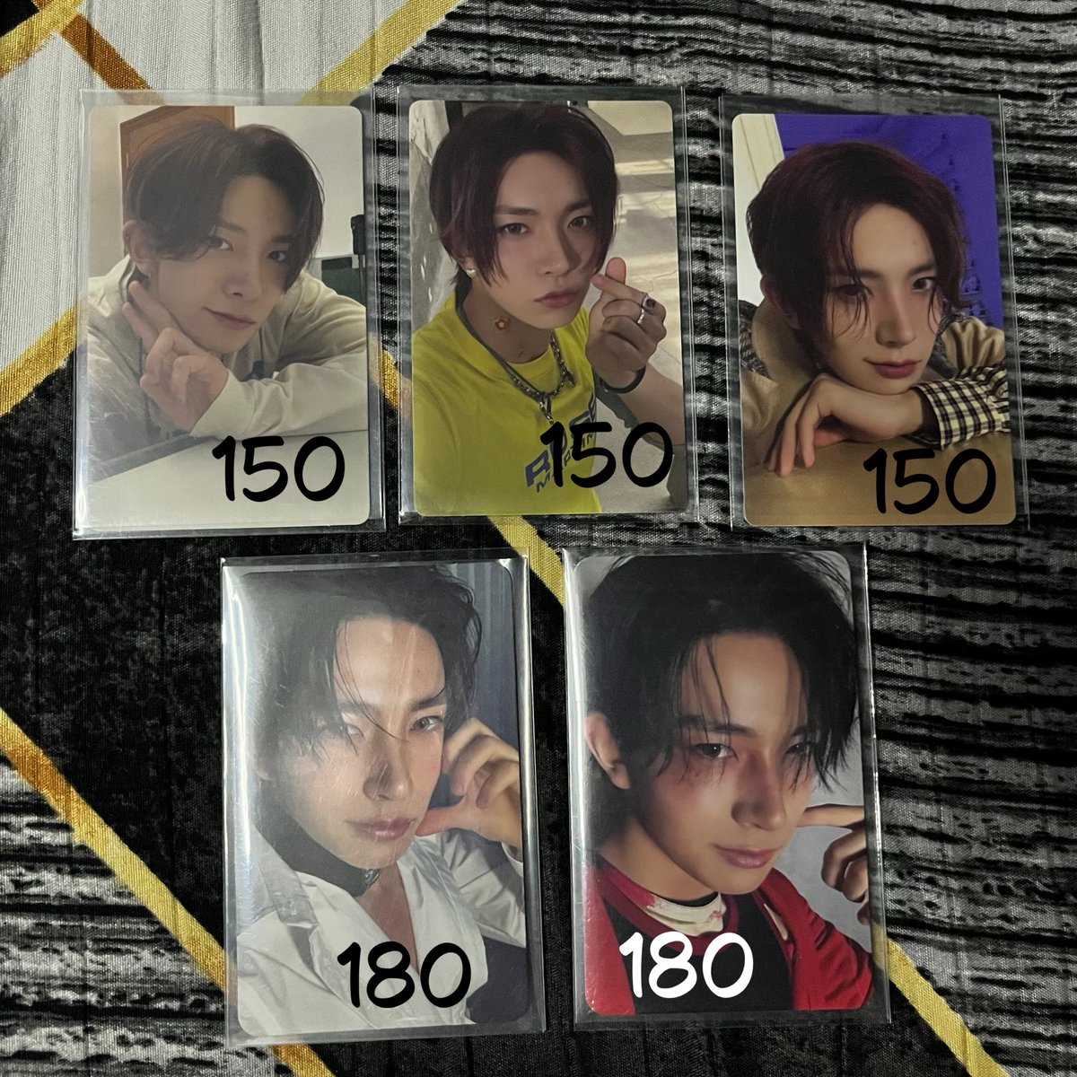 ninibread_'s tweet photo. wts | lfb

!! enhypen quitting sale !!
prices indicated in pictures ^^

loc : balagtas, bulacan
mop: gcash, maribank, gotyme
mod: direct j&amp;t only

#ENHYPEN #JUNGWON #HEESEUNG #JAY #JAKE #SUNGHOON #SUNOO https://t.co/58TmqpSDIj