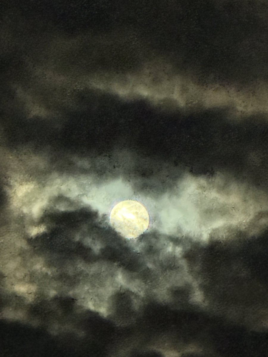 whweeksjr's tweet photo. Full moon behind some clouds— the weather is changing!! https://t.co/OwSn3NydO3