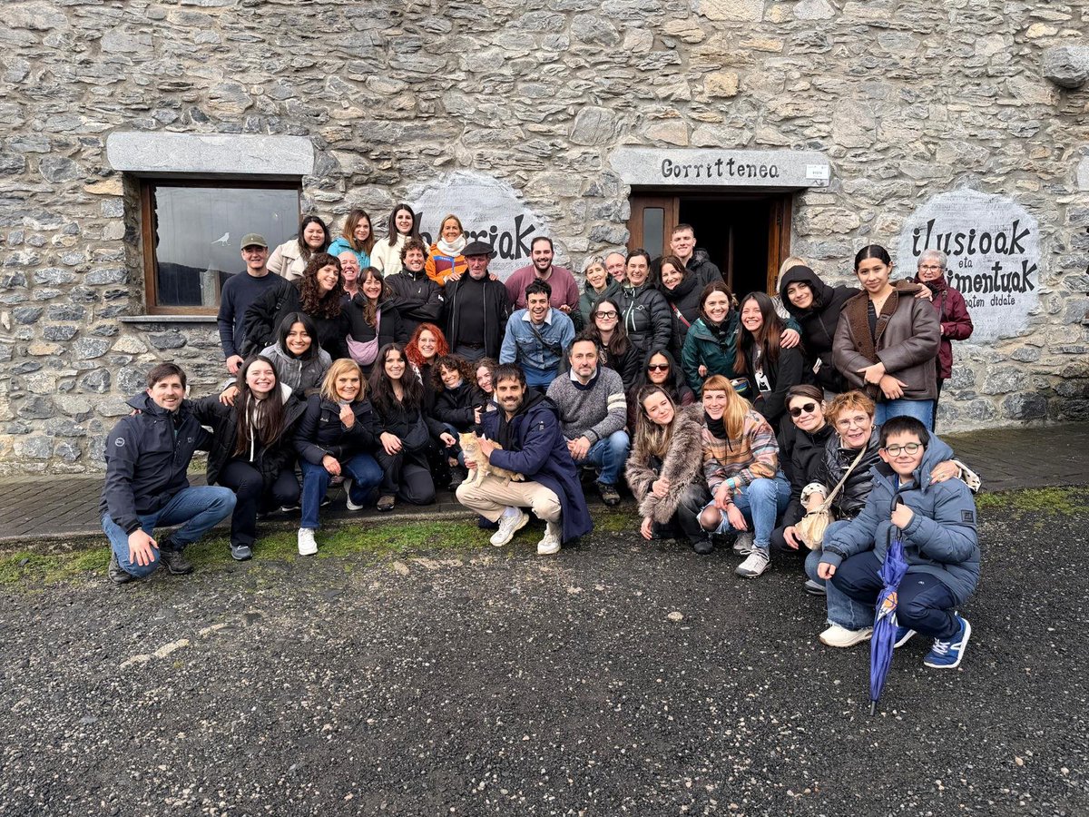 Euskaltegia tweet media