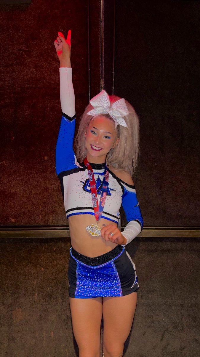 I JUST WON NCAYE FOR THE FIRST TIME HOLY CRAP