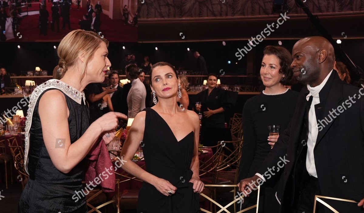 the Valen papers tweet media