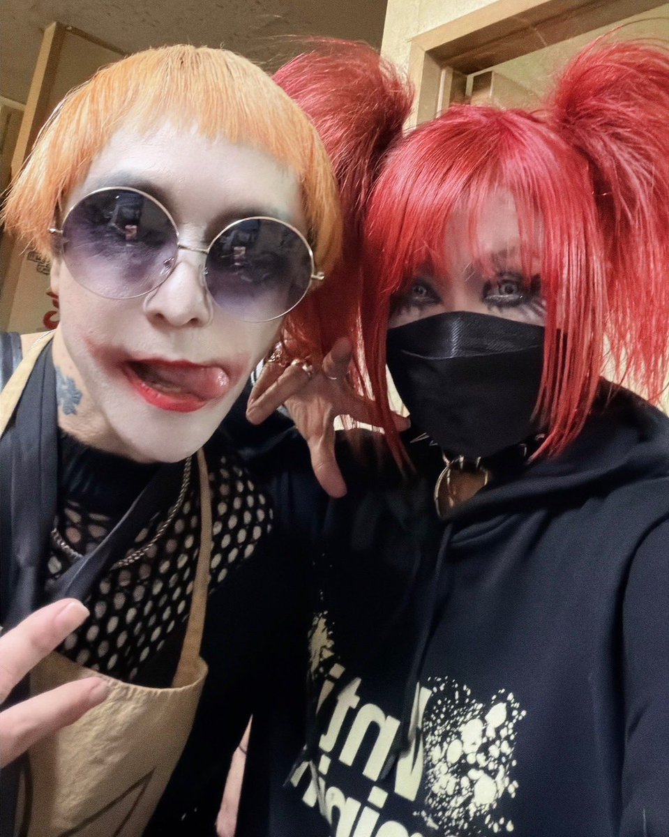 あたまをむちゃくちゃふり熱く、たんたんとクールにも弾く自由自在の