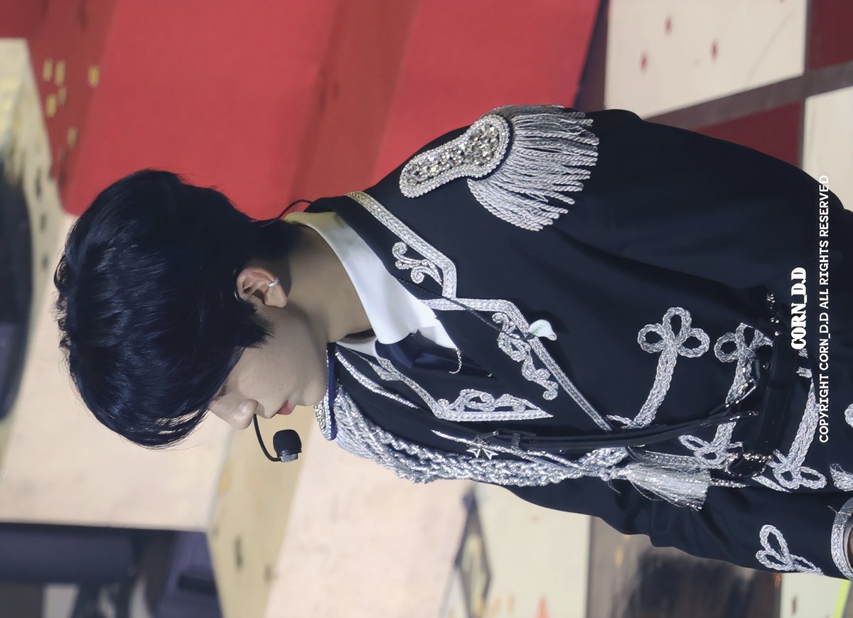 corn_d.d tweet media