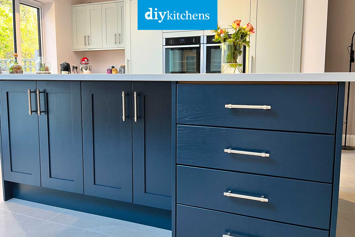 DIY_Kitchens's tweet photo. π Alex from South West London shows us his completed Innova Bramley Cornflower Blue & Cobham Blue #kitchen, supplied by DIY Kitchens (Ref:4286) - https://t.co/lMhkfaX2cQ
Visit https://t.co/mDGIyY2X5f to see how much you could save on your dream kitchen!
#bramley #shakerkitchen https://t.co/vpfl3Nso7h