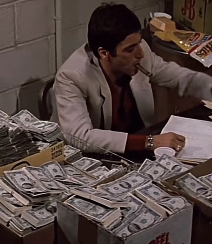 East’on (@eastonmargiella) on Twitter photo 