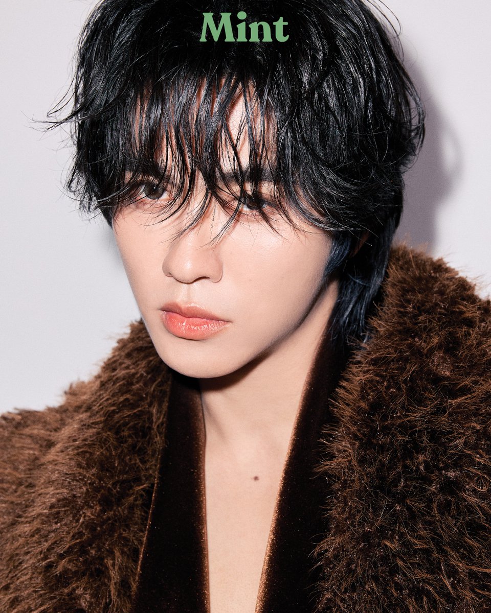 mintmag_th's tweet photo. มาเท่ทั้งคู่! เปิดภาพหล่อเซ็ตแรกของหนุ่ม #อู๋บูม นักแสดงซีรีส์เรื่องใหม่ #OnlyFriendsDreamOn ที่มาอัปลุคหล่อ พร้อมแชร์เรื่องราวในคอลัมน์ #MintTalk ใน #MintVol32 ฉบับใหม่ล่าสุด เหล่าแฟนๆ เตรียมรอชมคอนเทนต์สุดเอ็กซ์คลูซีฟกันได้เลย 💚

📸 ชมภาพ https://t.co/iotieSVagp

#OnlyFriendsDreamOnXMintTalk
#AouBoom
#MintMagTH
