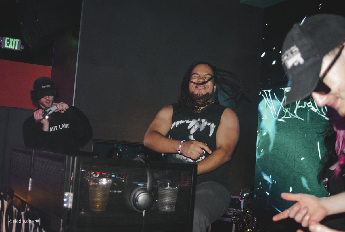 elodie ❤️ tweet media